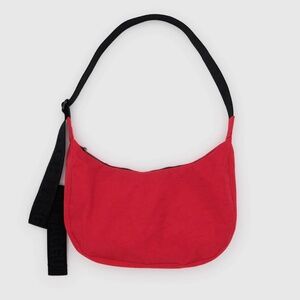 BAGGU Candy Apple Red Medium Nylon Crescent Bag